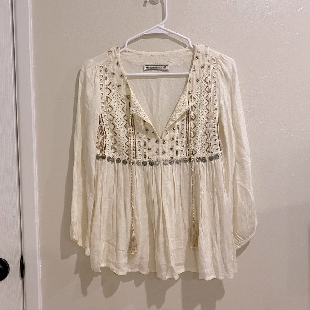 Abercrombie and Fitch NWOT Boho Flowy Peasant Blouse — Size XS